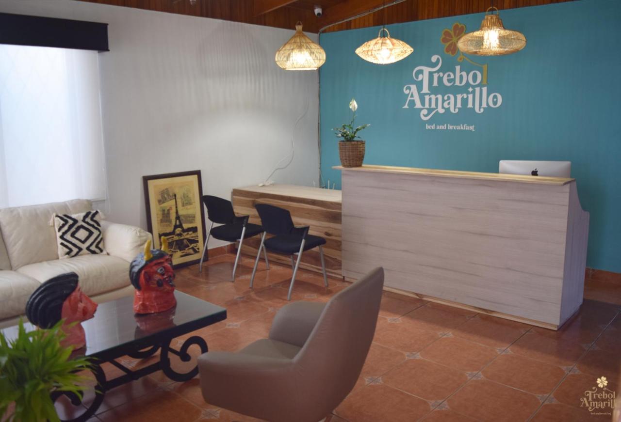 Trebol Amarillo Bed & Breakfast Escazu Exterior photo