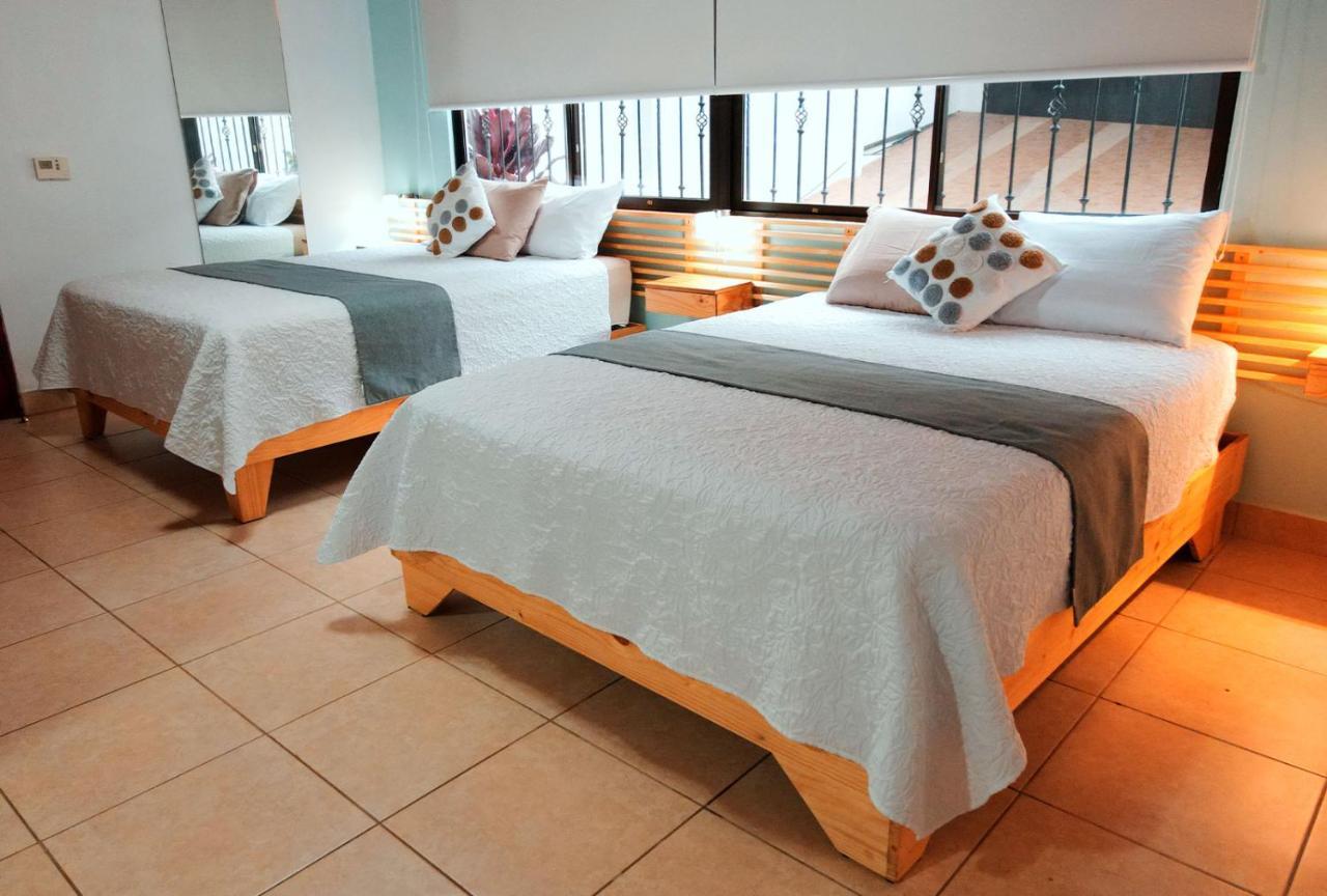 Trebol Amarillo Bed & Breakfast Escazu Exterior photo