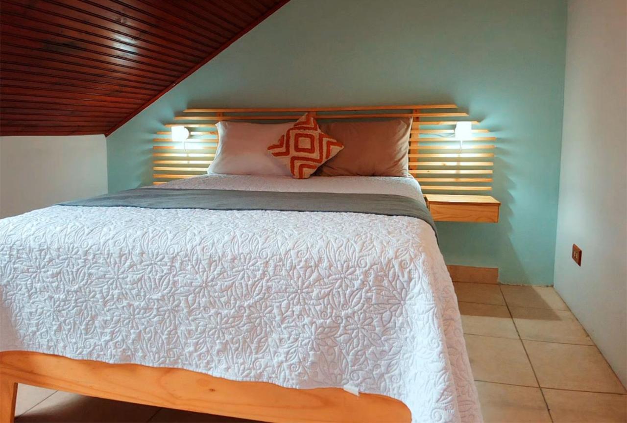 Trebol Amarillo Bed & Breakfast Escazu Exterior photo