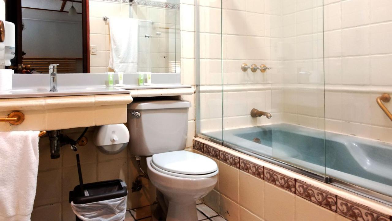 Trebol Amarillo Bed & Breakfast Escazu Exterior photo