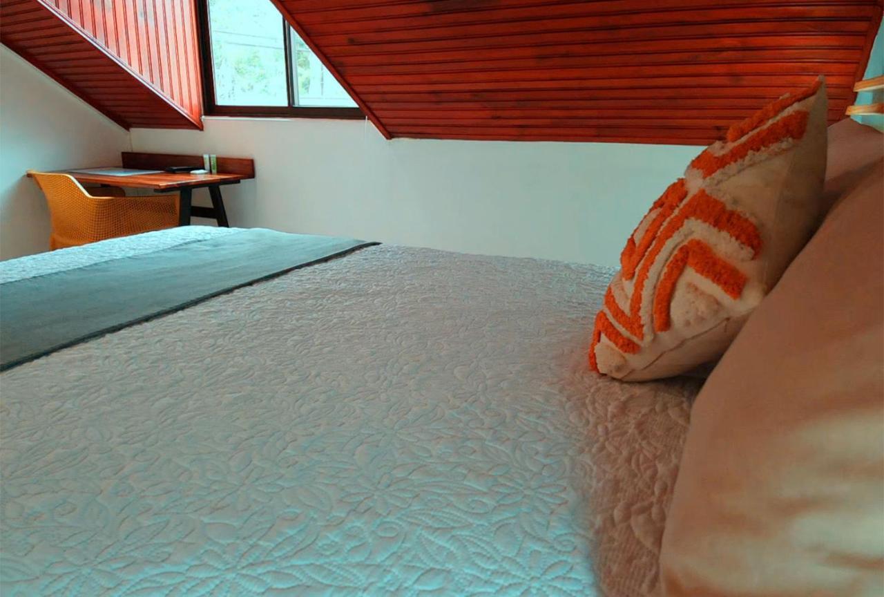 Trebol Amarillo Bed & Breakfast Escazu Exterior photo