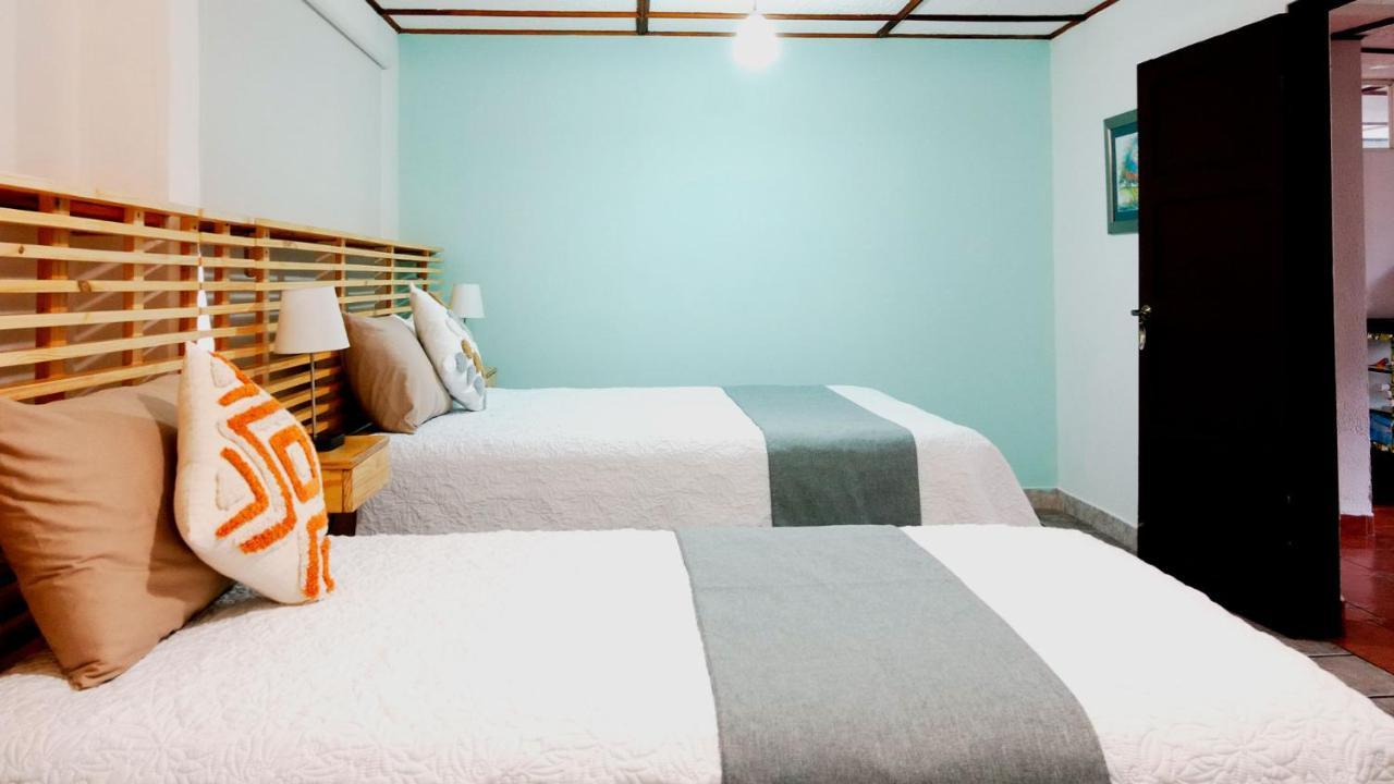 Trebol Amarillo Bed & Breakfast Escazu Exterior photo